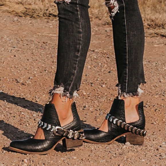 Freebird Blade. Still being sold on Feeebirds’ website. - Picture 1 of 8